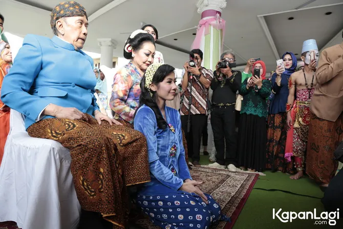 Ardina Rasti dan Arie Dwi Andhika kenalan saat salat 