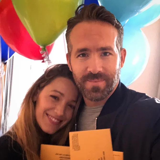 suami ulang tahun, blake lively sebut ryan reynolds voter terseksi 2018!