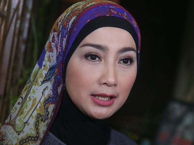 Tak Pernah Putus Asa, Desy Ratnasari Diberi Semangat Oleh 