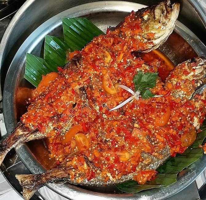 8 Resep Ikan Bakar Lezat Menggugah Selera, Sajian Spesial Bersama ...