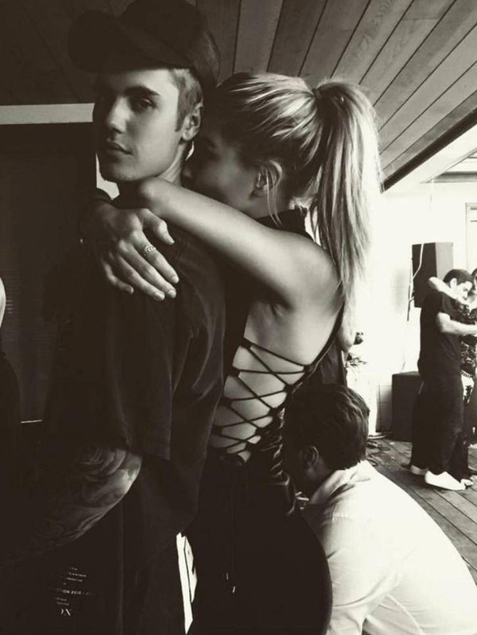 kisah cinta justin bieber dan hailey baldwin, dari teman sampai tunangan