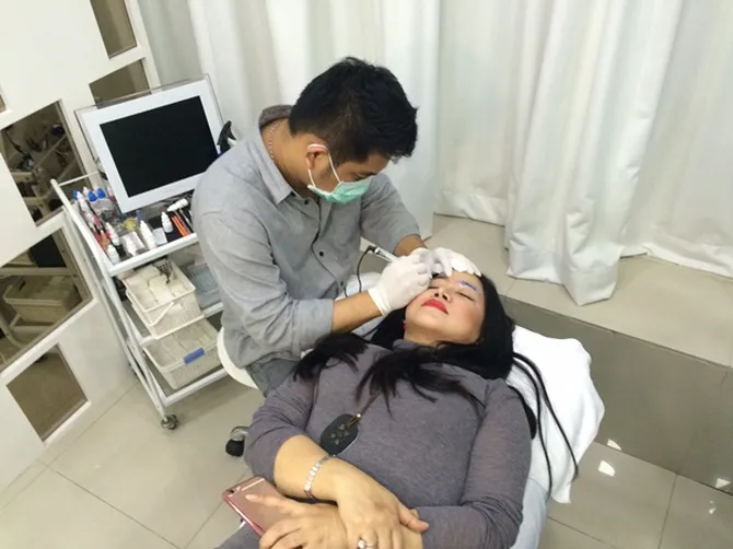 ingin eksis lagi, annisa bahar sulam alis dan makin ramping
