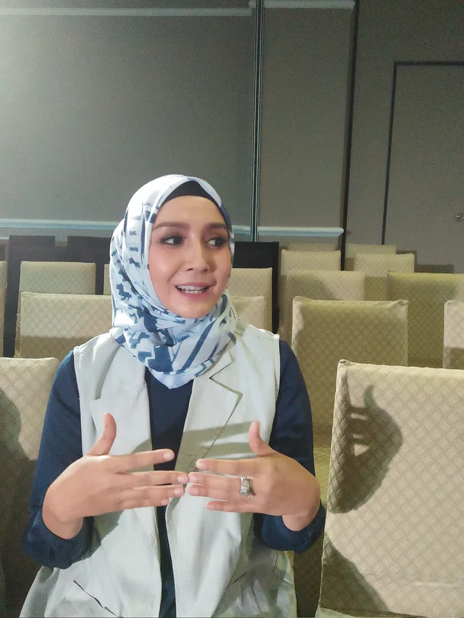 cerita intan erlita putuskan untuk berhijab