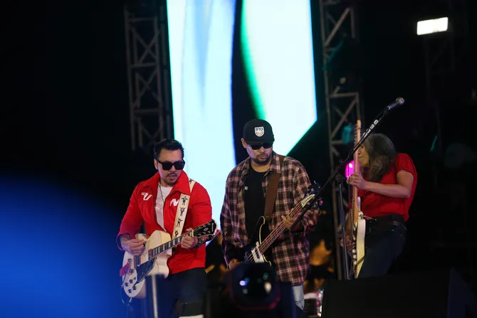 jet jadi penutup manis hari pertama soundrenaline 2017