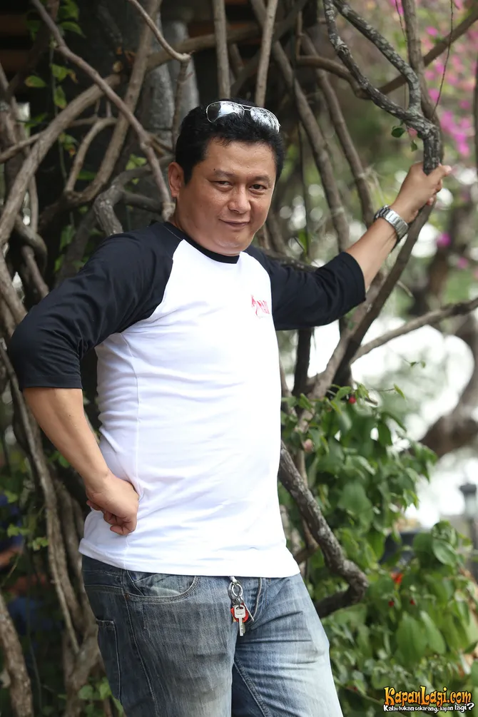 Jarang muncul, Iszur Muchtar terlibat Oops #Ada Vampir 