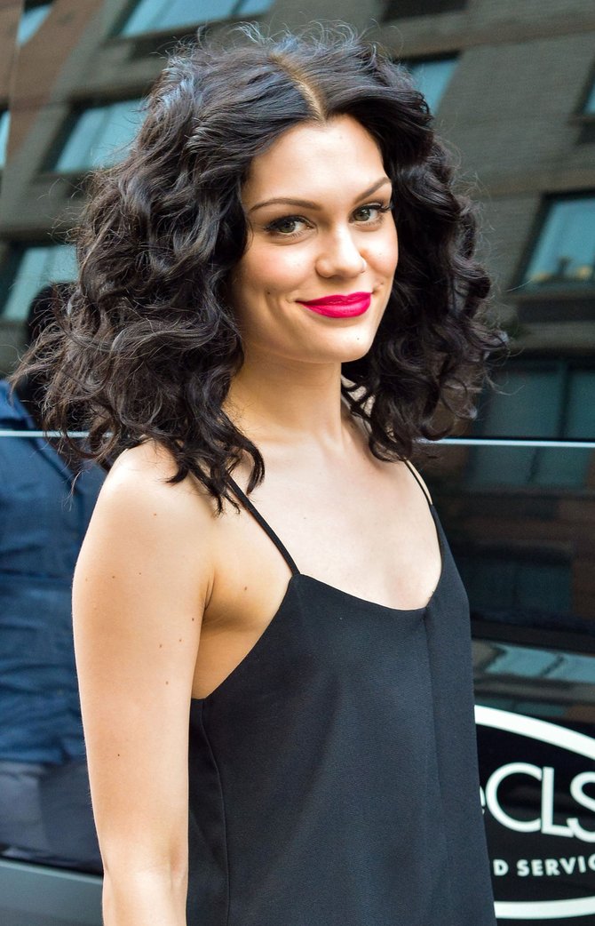 jessie j, dari remaja pengidap stroke hingga jadi superstar