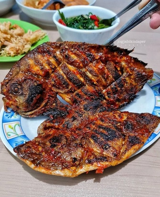 8 Resep Ikan Bakar Lezat Menggugah Selera, Sajian Spesial Bersama ...