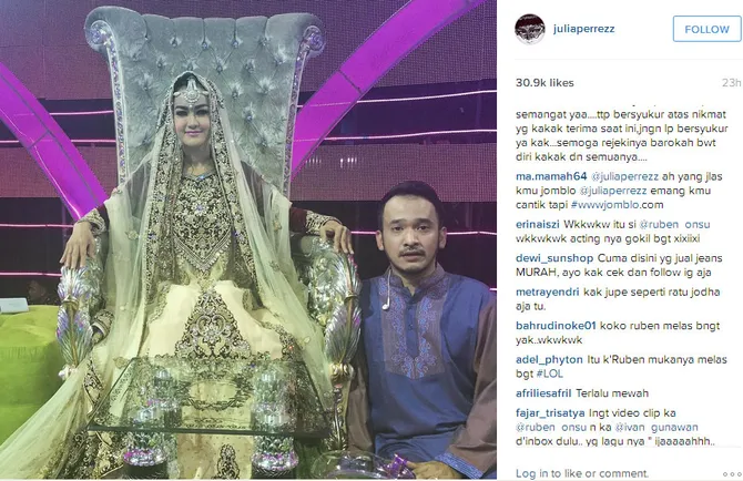bergaya bak putri sultan, julia perez sukses jadi ratu jodha