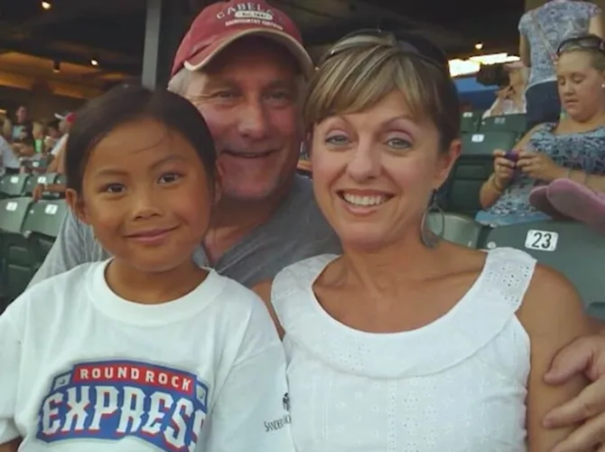 mackenzie walker, penyanyi gospel amerika yang pernah dibuang saat bayi