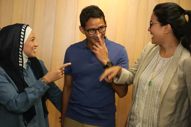 Netizen Geger!!! Percakapan Serong Sandi Terkuak