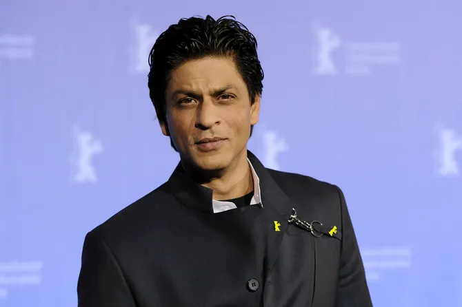 Shahrukh Khan  Aktor Tampan Bollywood Yang Sedang Jalani 