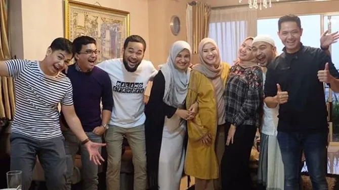 pertemanan \'mewah\' ala teuku wisnu - tommy kurniawan