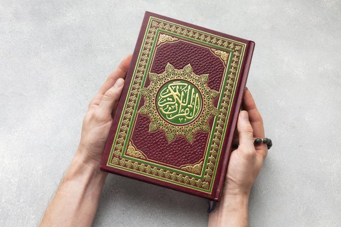 7 Surat Al Quran Yang Dianjurkan Dibaca Selama Bulan Ramadan - Plus ...