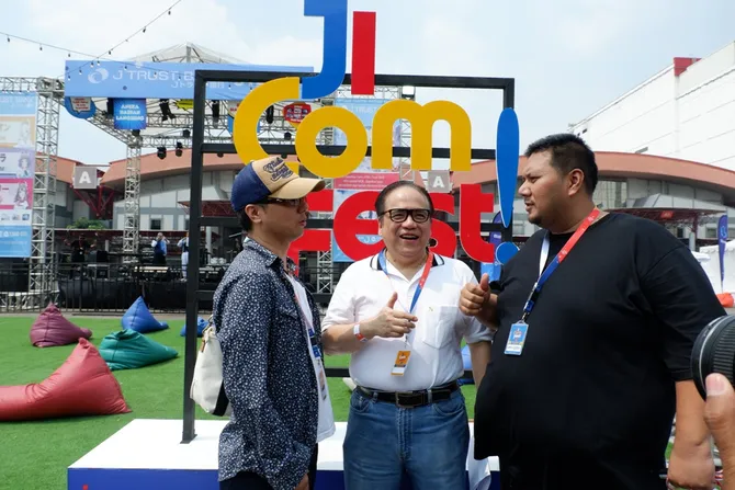 jicomfest 2019 di j trust bank stage kolaborasi apik musik dan komedi 1