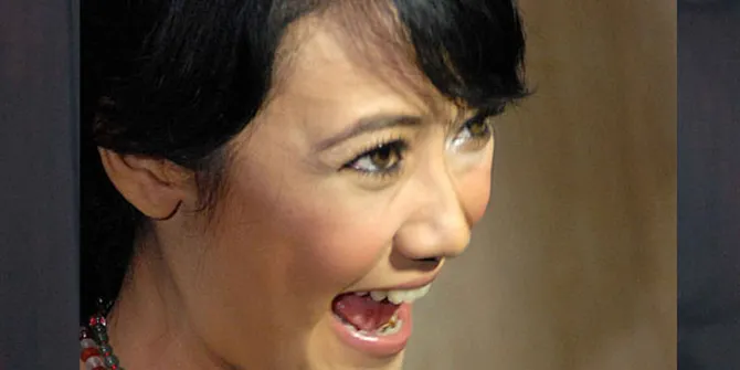 Rheina Ipeh Langganan Peran Gadis Betawi