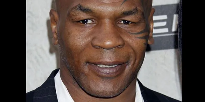 Mike Tyson Bintangi 'THE KING'S SPEECH'!