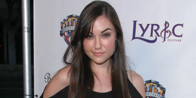 Tolak Sasha Grey, FPI Siapkan Telur Busuk