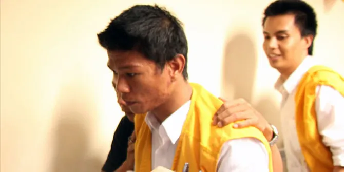 Doy Community Dampingi Sidang Andika dan Izzy