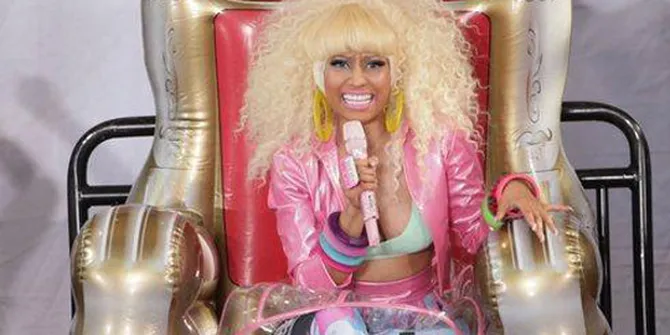 Nicki Minaj: Aku dan GaGa Aneh dan Tak Cantik
