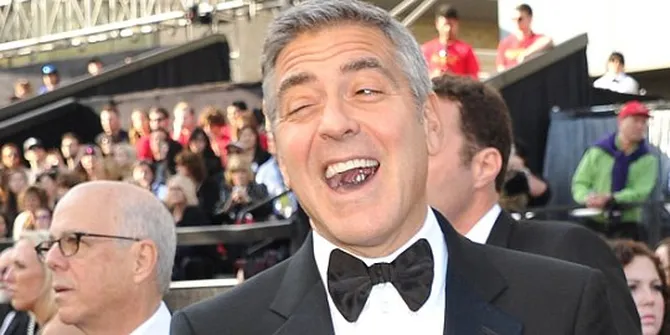 George Clooney Gandeng Piala Hidup ke Oscar!