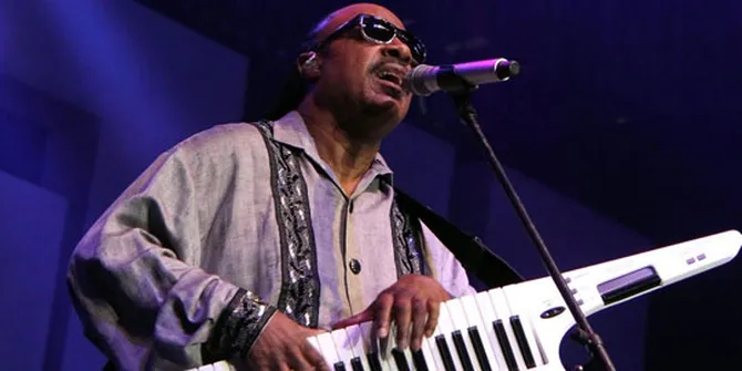 Stevie Wonder Bikin Ribuan Penonton Menggila