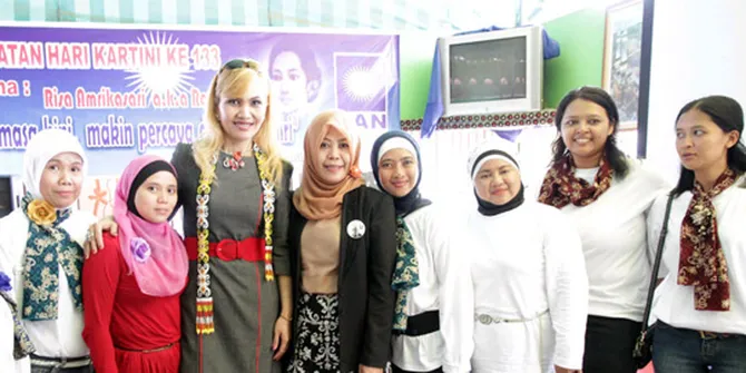 Risa Amrikasari: Kartini Inspirator Intelektual Perempuan!