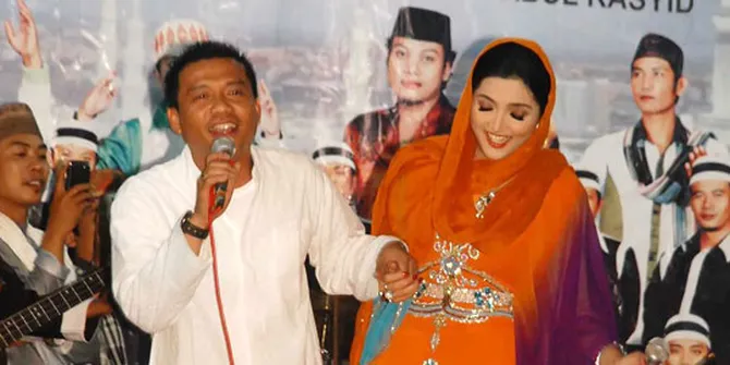 Anang - Ashanty Dendangkan 'Kota Santri' di Pesantren
