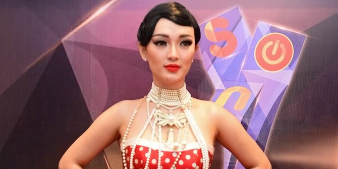 3 Lawyer Kondang Ini Siap Bela Kasus Panas Zaskia Gotik ...