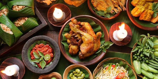 30 Makanan Indonesia Populer yang Selalu Sukses Bikin Ngiler | Plus