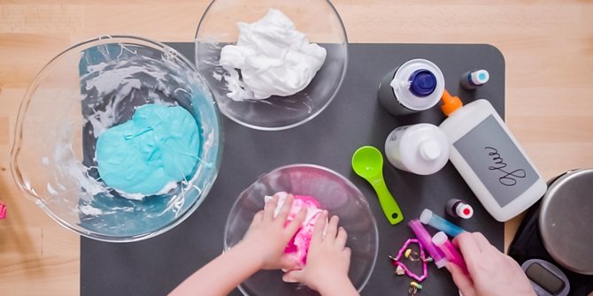 5 Cara Membuat Slime Dengan Shampoo Aman Dan Wangi Tinggal