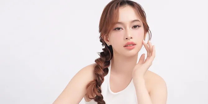 5 Menit Sebelum Tidur, Night Skincare Routine Simpel untuk Kulit Lebih Kenyal