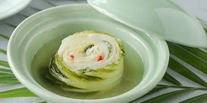 6 Chinese Cabbage Soup Recipe yang Sehat dan Praktis Jadi Pilihan Comfort Food
