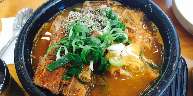 6 Resep Makanan Korea Berkuah versi Halal yang Cocok Jadi Makanan Sehat - Vegetarian