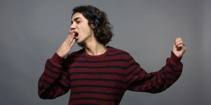 7 Cara Mengatasi Ngantuk dan Malas Saat Sholat Tarawih di Rumah