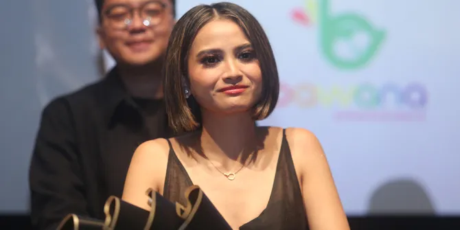 Acha Septriasa Rela Ubah Gaya Rambut Demi Film 'SUAMI YANG LAIN'