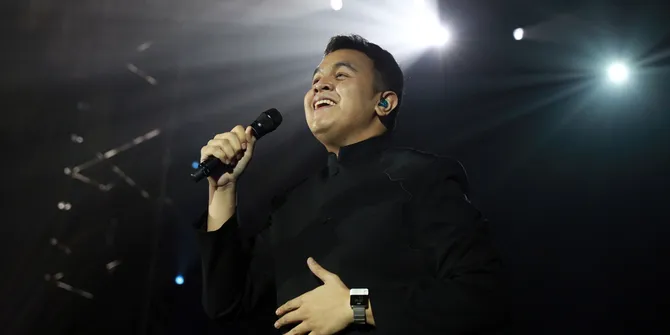 Ada Lirik dan Mainan, Tulus Bikin Merchandise Kreatif nan Unik