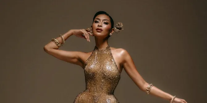 Agnes Rahajeng Memukau di Preliminary Miss Supranational 2026, Gaun Emas Jadi Sorotan