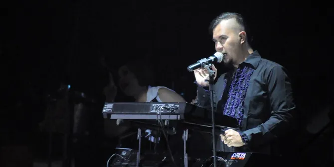 Ahmad Dhani: Mama, Sosok Yang Sangat Luar Biasa