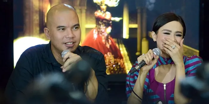 Ahmad Dhani - Mulan Kena Petisi, Dituntut Minta Maaf ke Maia