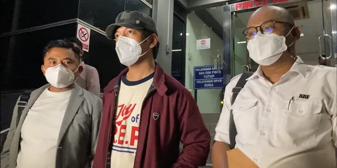 Akhirnya Muncul, Rian D'Masiv Bantah Isu Pelecehan Seksual dan Datangi Polda Metro Jaya