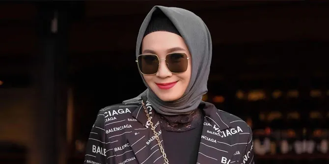 Alasan Poppy Putri tak Mau Operasi Plastik