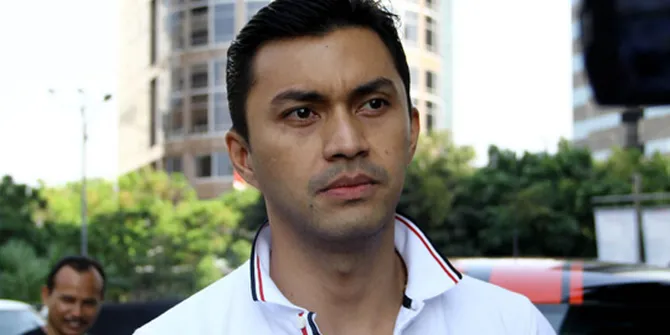 Anjasmara Tak Ijinkan Siapapun Sentuh Mobilnya