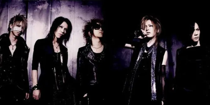 Aoi Resmi Dikeluarkan dari The GazettE Karena Konflik Internal