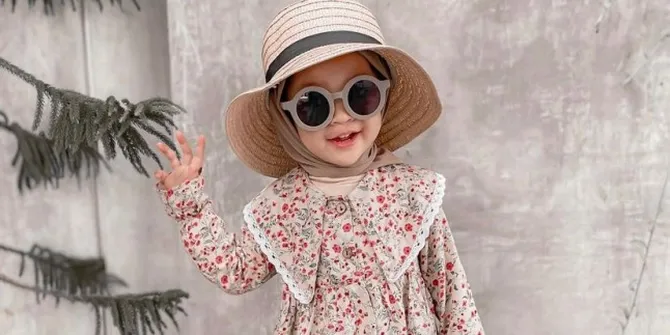 Aqueenara, Bayi Selebgram Viral Yang Cantik Banget dan Style-nya Nggak Pernah Gagal