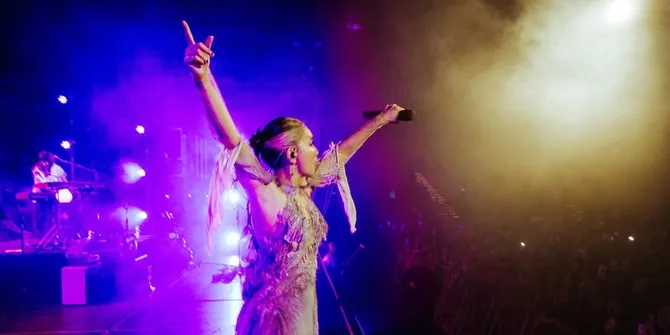 Arti dan Makna Lagu Anaheim dari NIKI, Tentang Luka Lama dan Kejujuran dalam Cinta