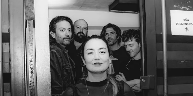 Arti dan Makna Lagu Duvet dari Boa yang Jadi Opening Anime 'SERIAL EXPERIMENTS LAIN'