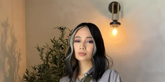 Arti dan Makna Lagu On The Drive Home - NIKI, Hati yang Tertambat Pada Masa Lalu