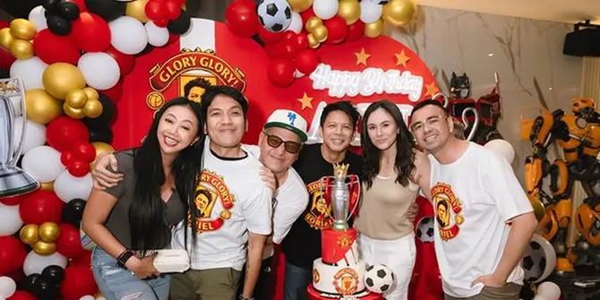 Asri Welas dan Desta Pakai Sepatu Mirip di Ultah Ariel NOAH, Bikin Salfok