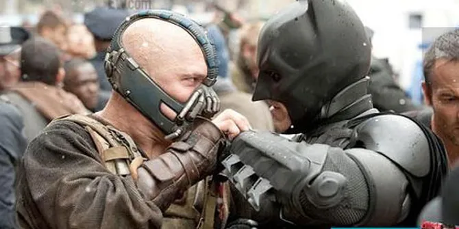 Bahkan Batman dan Bane Terkena Demam Gangnam Style!