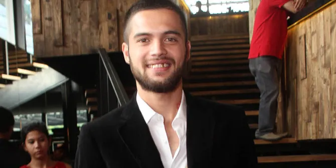 Diego Michiels Bantah Kabar Putus Dari Nikita Willy